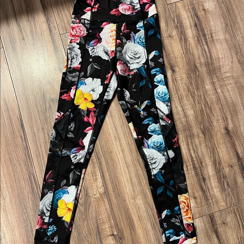 ZYIA FLORAL LEGGINGS